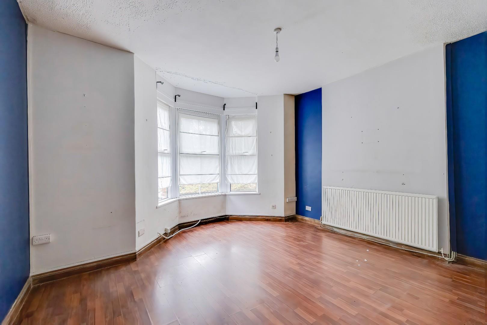 25 Church Avenue, Penarth, CF64 1AZ